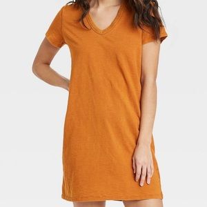 Universal Thread Bundle 2dresses x-large neverworn